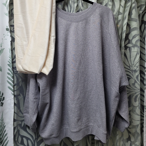 SELKIE NWT XL The Heather Grey Raglan + Santa Sack - Picture 1 of 4